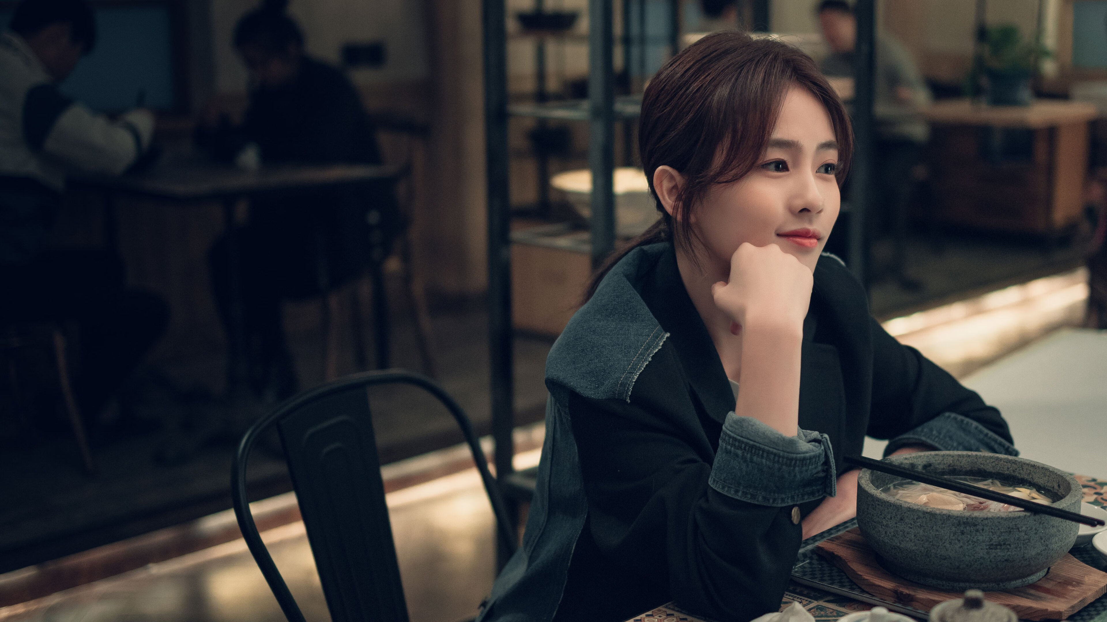 奥纳纳惊艳四座，挪威罗森博格鏖战勒沃库森，欧冠之夜的门神传奇