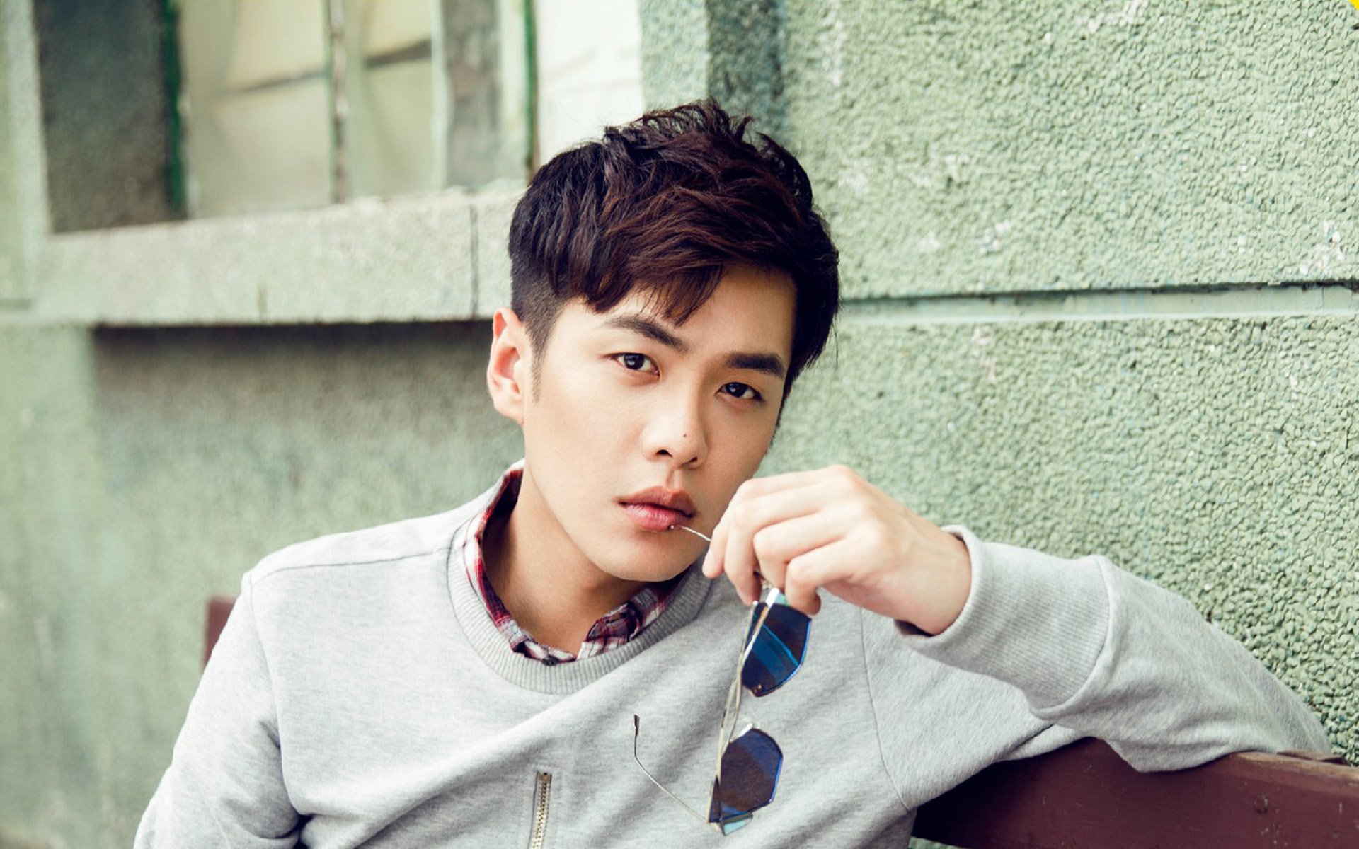 铁幕与破晓，法比尼奥如何用一把锁，改写了勒沃库森对阵委内瑞拉的命运