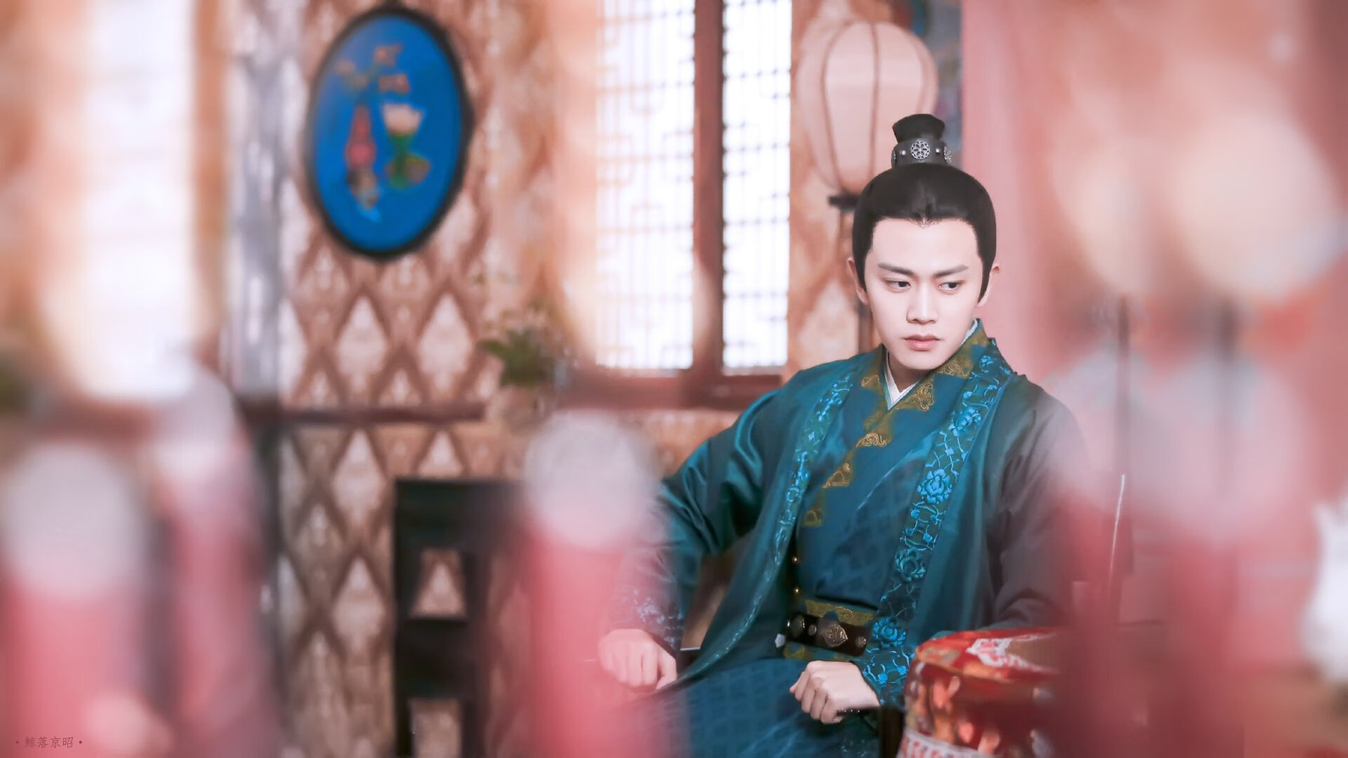 逆转之夜，多特蒙德苦战拿下哥伦比亚，边缘人孔德意外成为关键先生